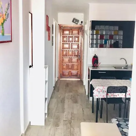Unica Via Edificio Girasol شقة