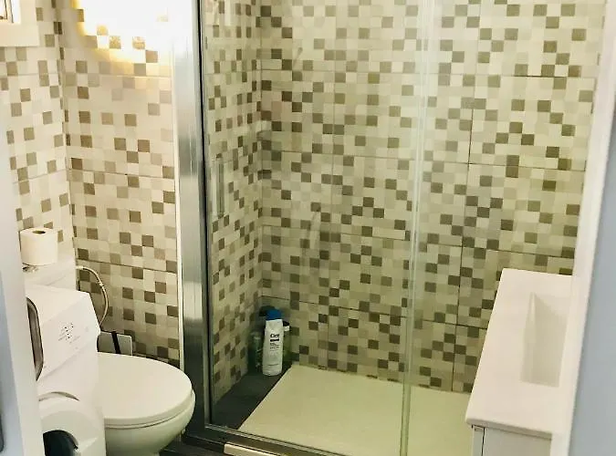 Unica Via Edificio Girasol アパート