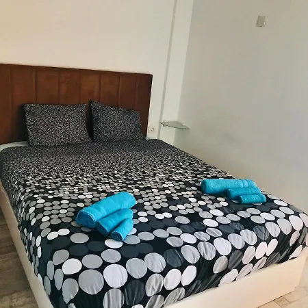 Unica Via Edificio Girasol * Puerto de la Cruz (Tenerife)