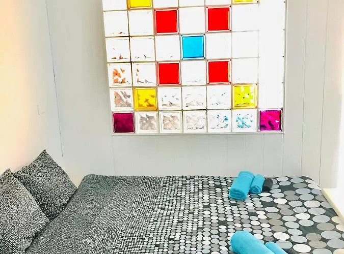 Unica Via Edificio Girasol *